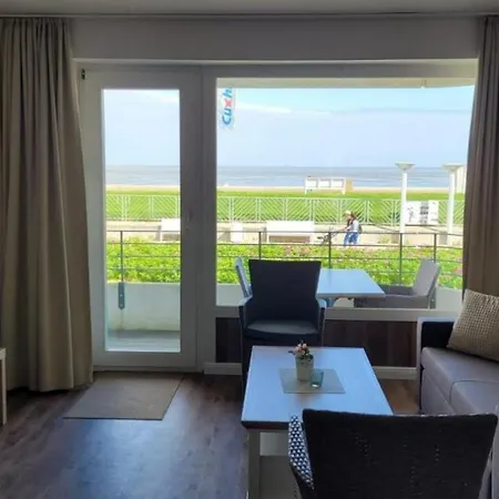 Nautilus, 7 Apartment *